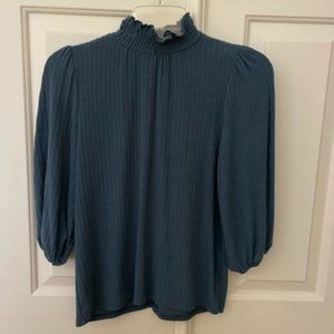 Women's Size M W5 Ribbed Turtleneck